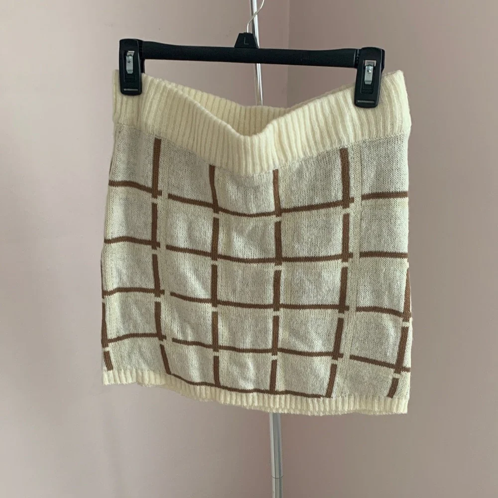 Tilly's Cream and Brown Checkered Mini Skirt - Picture 1 of 3